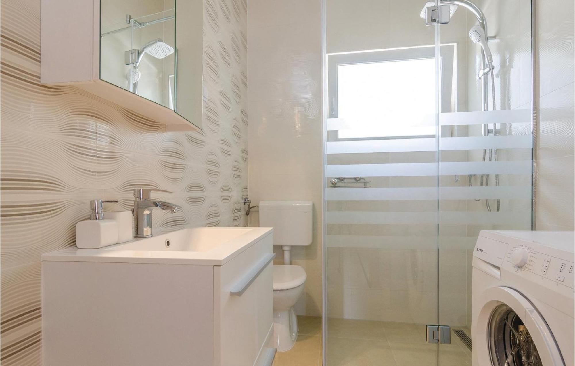 Nice Apartment In Blace With Wifi Buitenkant foto